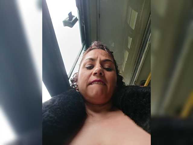 AlexaBrown12 live cam on BongaCams