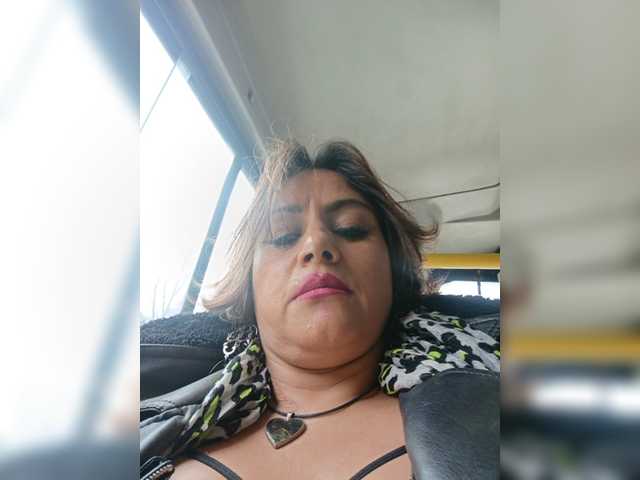 AlexaBrown12 live cam on BongaCams