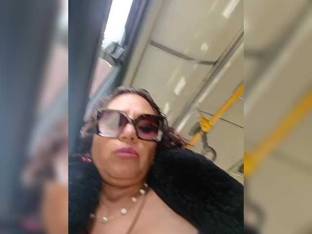 AlexaBrown12 live cam preview