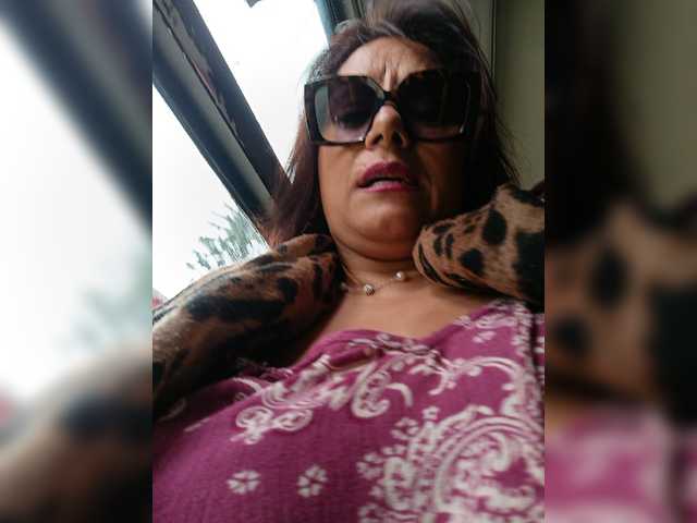 AlexaBrown12 live cam preview