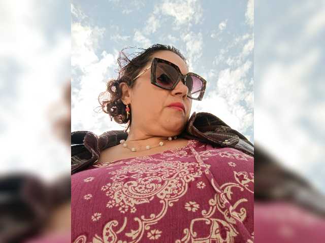 AlexaBrown12, live now on BongaCams