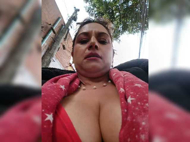 AlexaBrown12 live cam on BongaCams