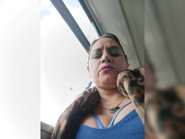 AlexaBrown12's BongaCams show and profile