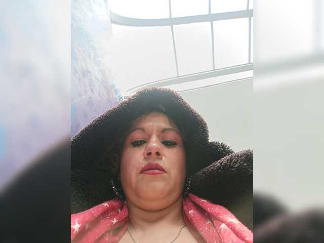 AlexaBrown12 live cam