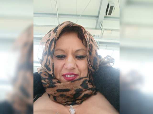 AlexaBrown12 live cam on BongaCams