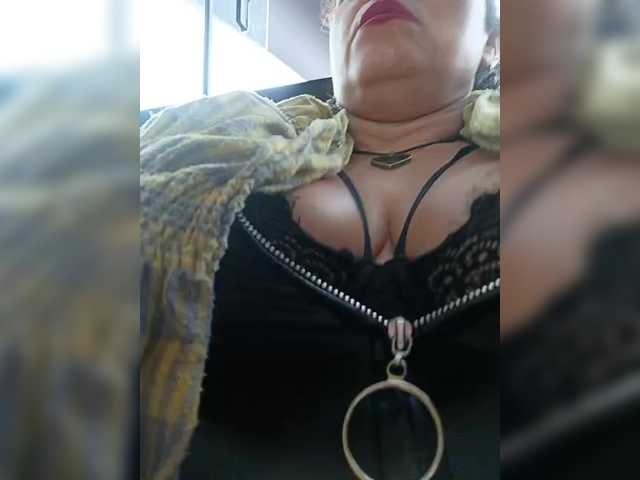 AlexaBrown12 live cam on BongaCams