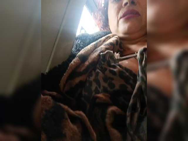 AlexaBrown12 live cam on BongaCams
