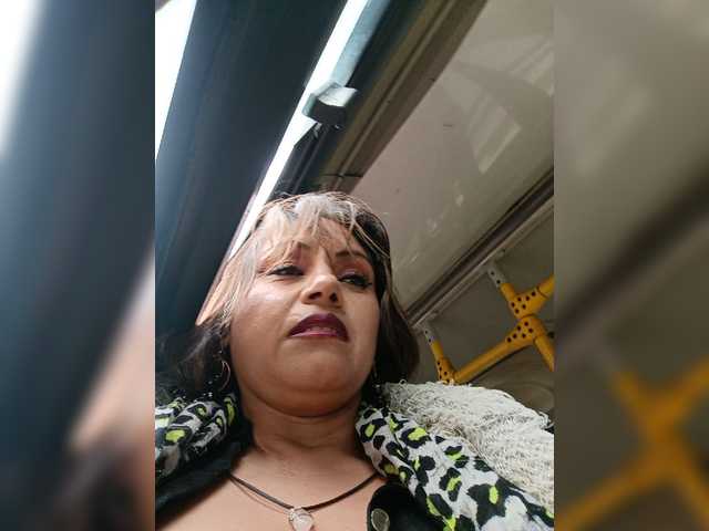 AlexaBrown12 live cam on BongaCams