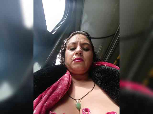 Model: AlexaBrown12