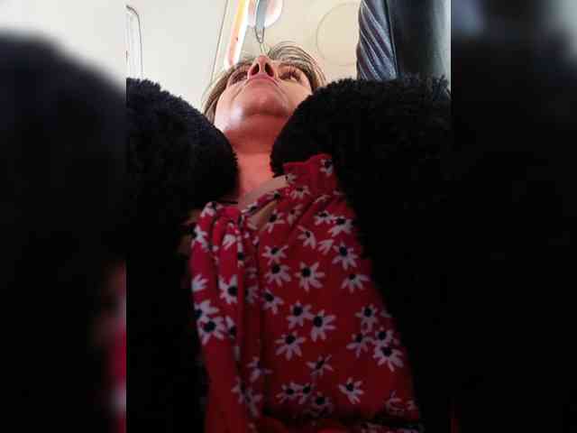 AlexaBrown12 webcam