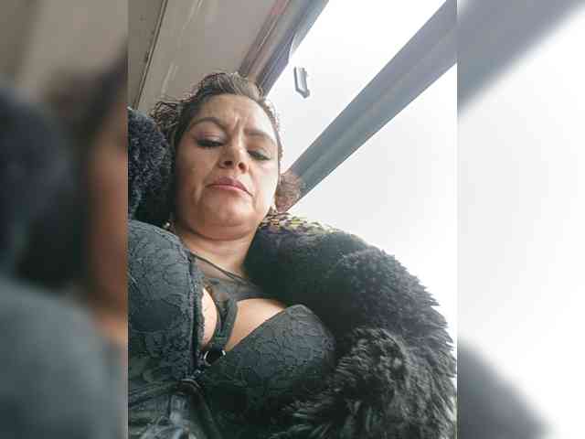 AlexaBrown12 webcam