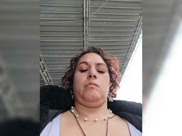 AlexaBrown12 webcam