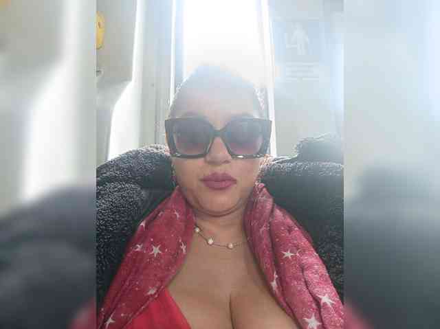 Modelo: AlexaBrown12