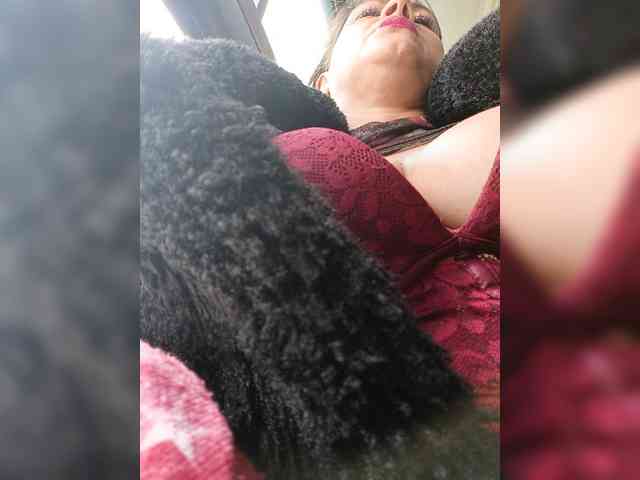 AlexaBrown12 webcam