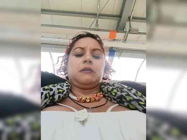 AlexaBrown12 webcam