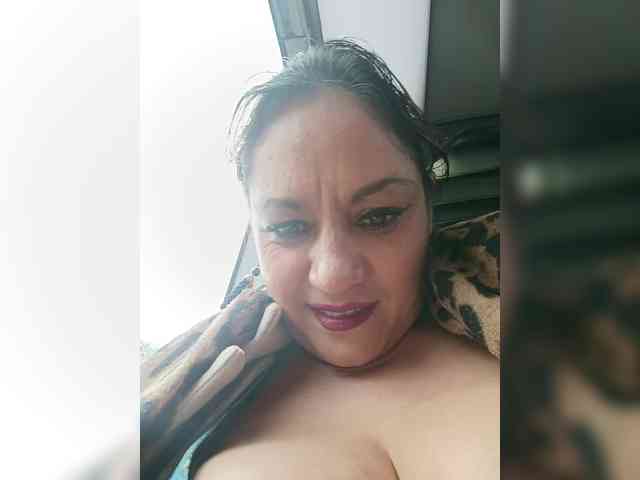 AlexaBrown12 webcam