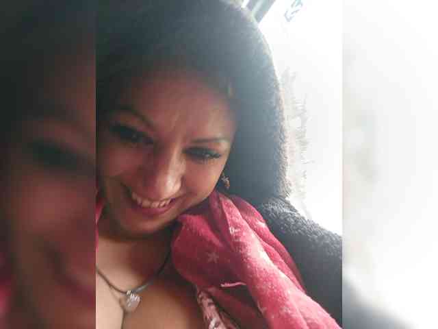 AlexaBrown12 webcam