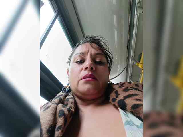 AlexaBrown12 webcam
