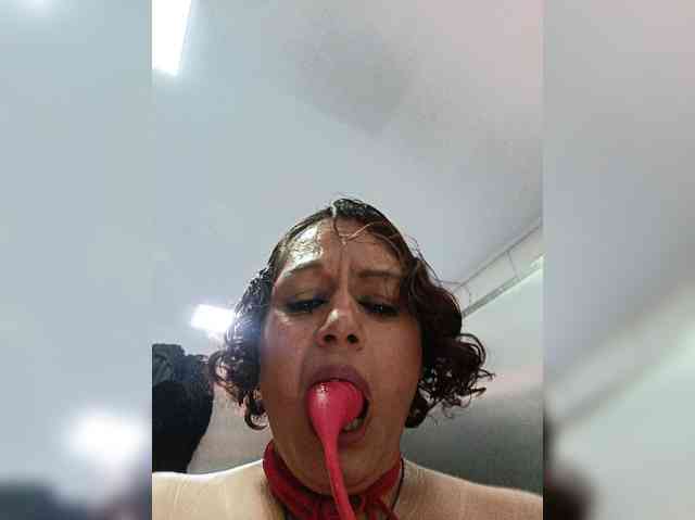 Model: AlexaBrown12