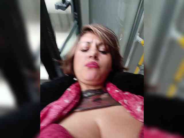AlexaBrown12 webcam