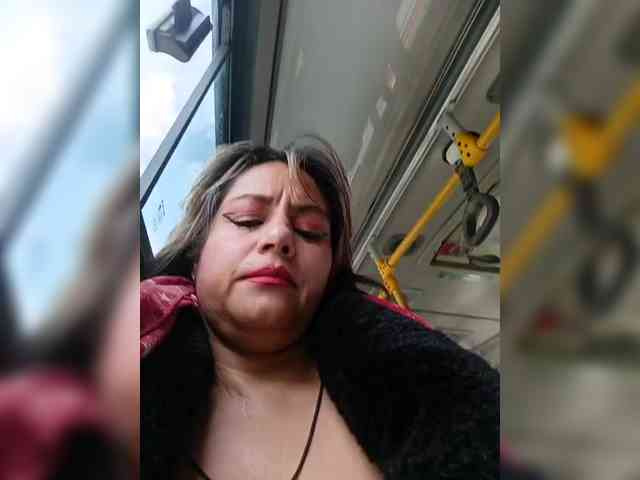AlexaBrown12 webcam