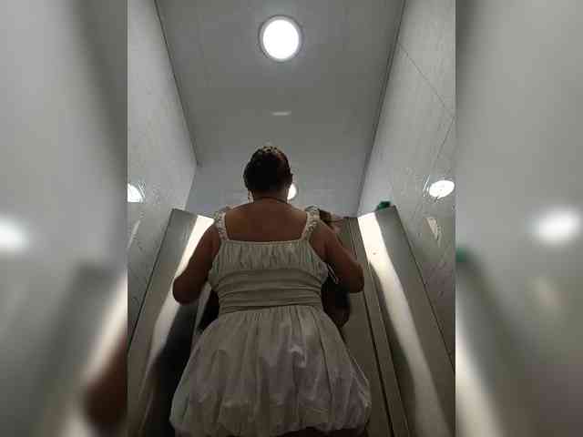 AlexaBrown12 AlexaBrown12