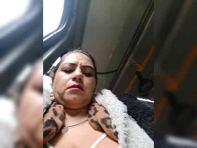AlexaBrown12 webcam