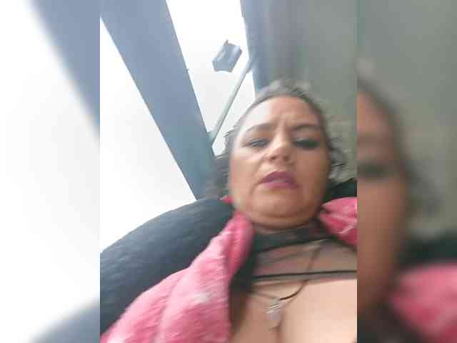 AlexaBrown12 webcam