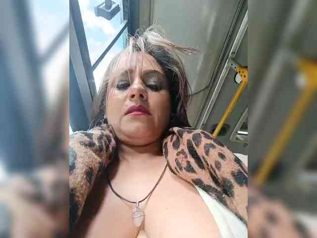Modelo: AlexaBrown12