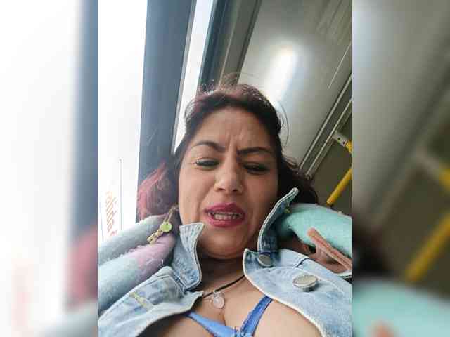AlexaBrown12 webcam