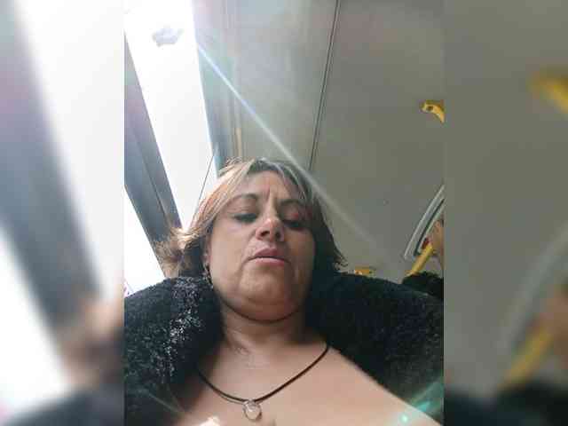 AlexaBrown12 webcam
