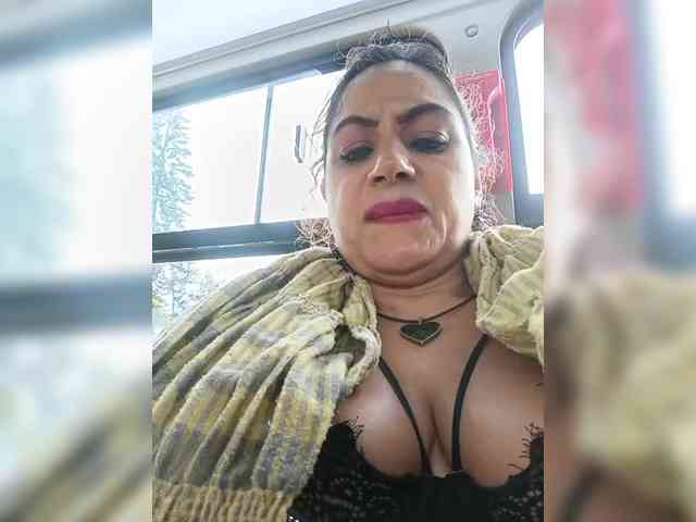 AlexaBrown12 webcam