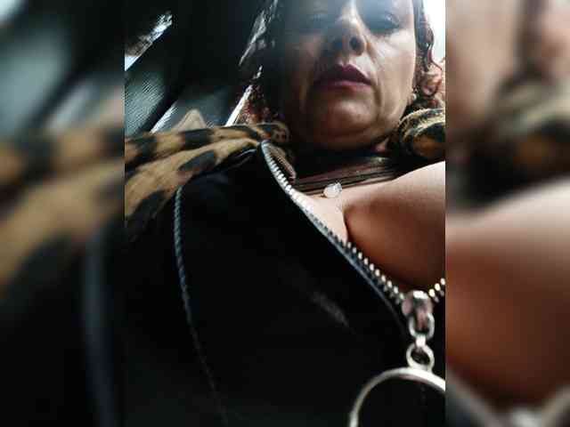AlexaBrown12 webcam