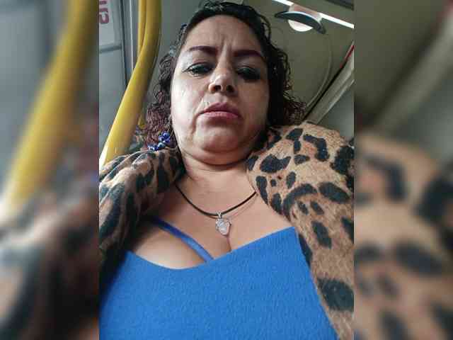 AlexaBrown12 webcam