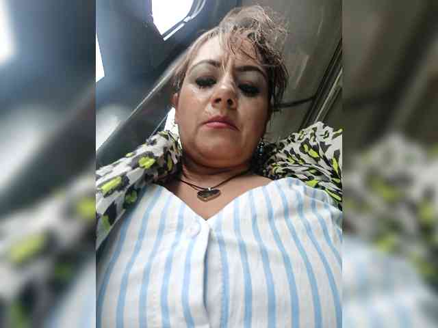 AlexaBrown12 webcam
