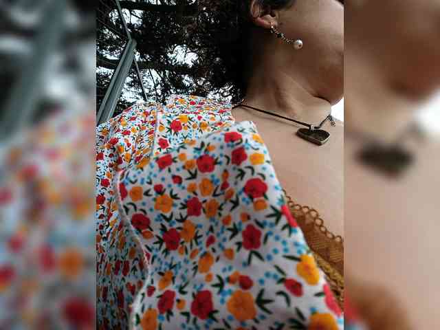 AlexaBrown12 webcam