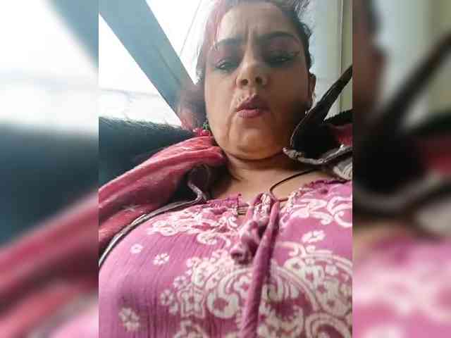AlexaBrown12 webcam