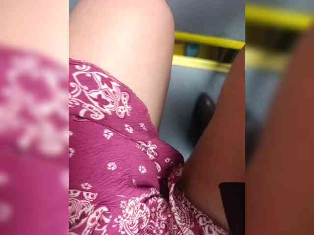 AlexaBrown12 webcam