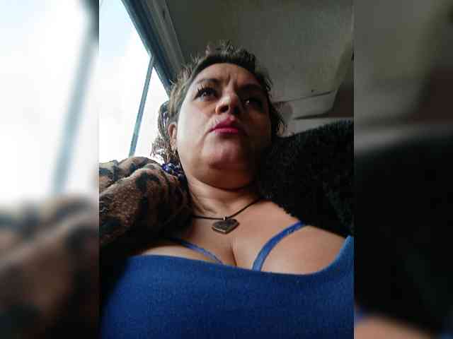AlexaBrown12 webcam