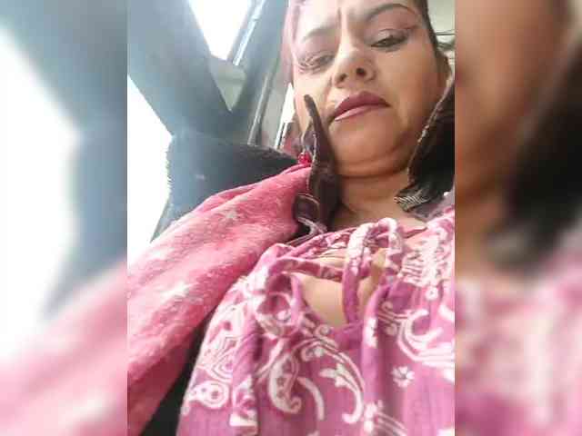 AlexaBrown12 webcam