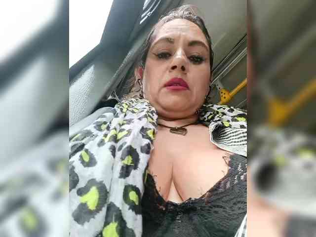 AlexaBrown12 webcam