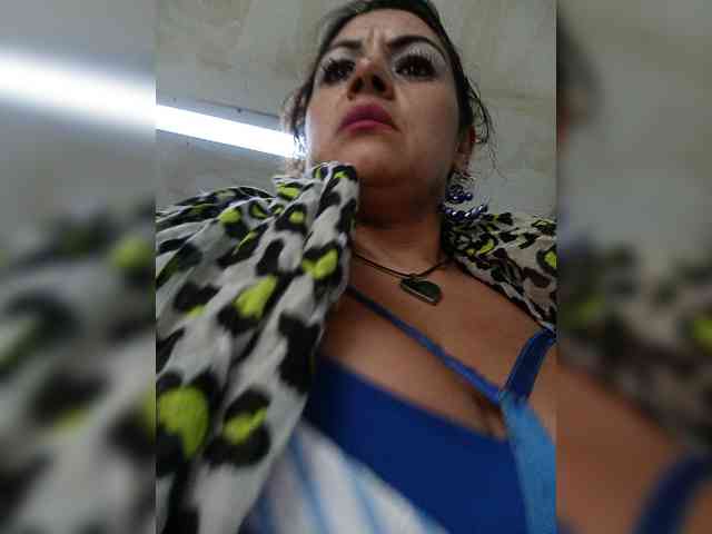AlexaBrown12 webcam