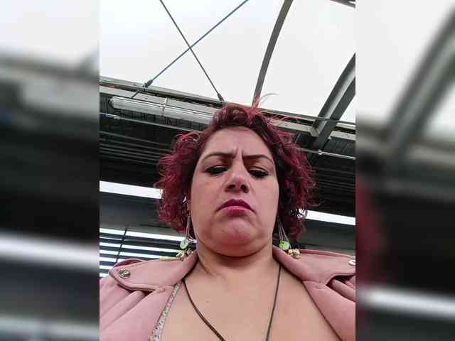 AlexaBrown12 webcam