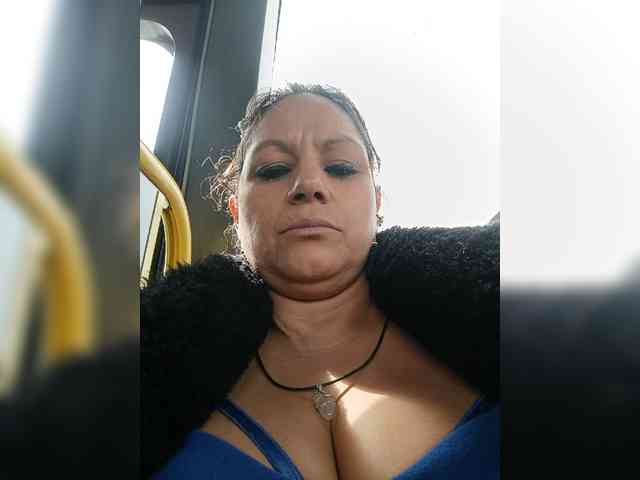 AlexaBrown12 webcam