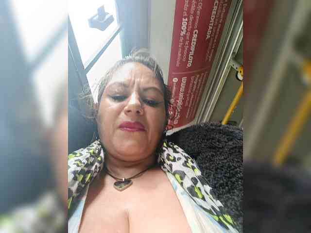 AlexaBrown12 webcam