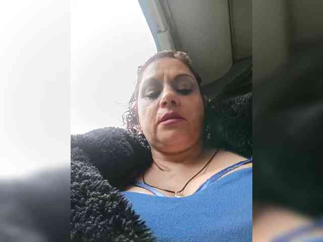 AlexaBrown12 webcam