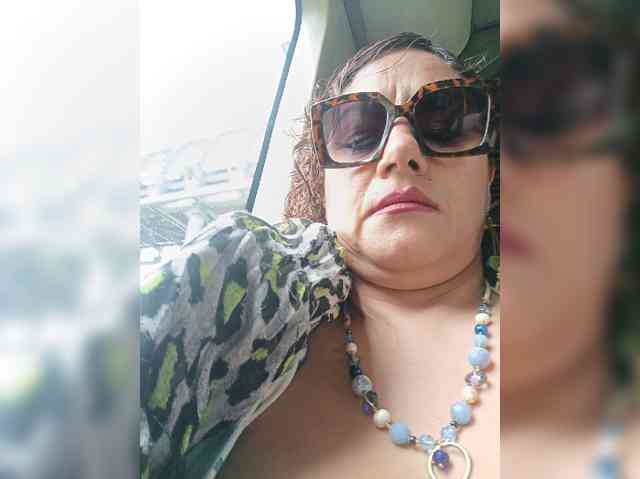 AlexaBrown12 webcam