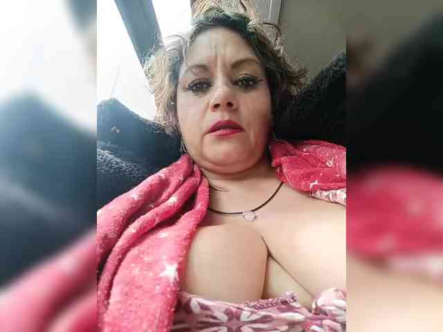 AlexaBrown12 webcam