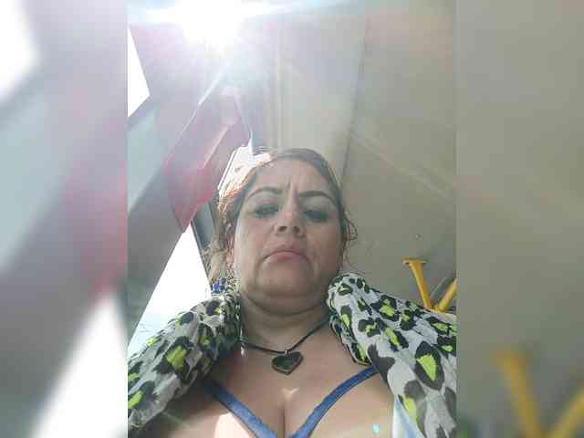AlexaBrown12 webcam