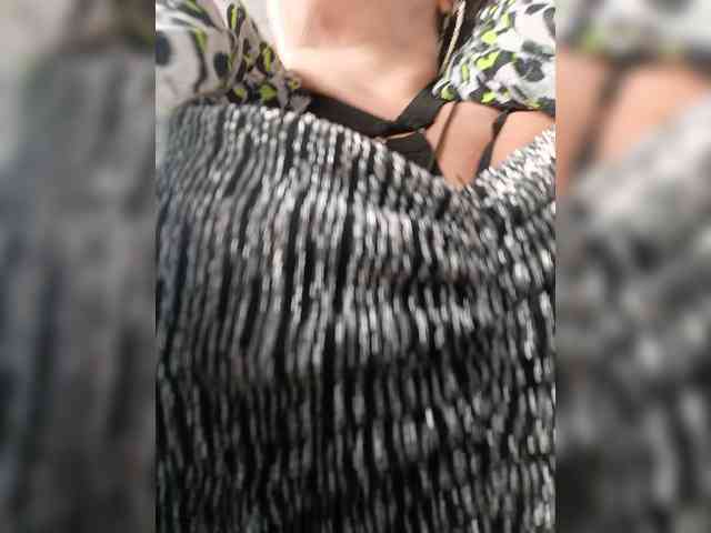 AlexaBrown12 webcam